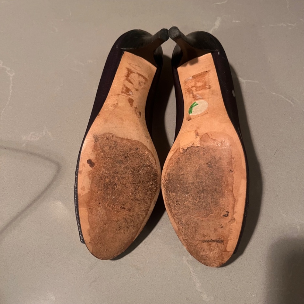 STUART WEITZMAN Purple Fabric Peep Toe Pump w/ Gold Detail: Sz 7 - Picture 8 of 8